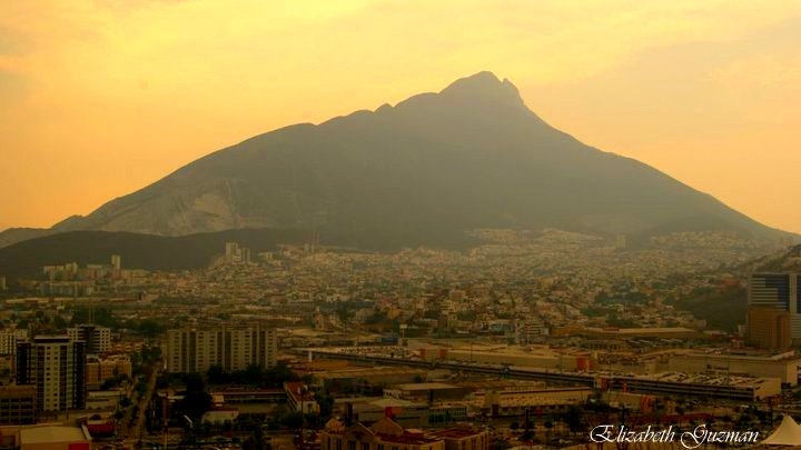 "Monterrey Nuevo leon , Mexico" de Elizabeth Guzman