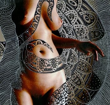"Desnudo intervenido" de Luis Alberto Salvarezza