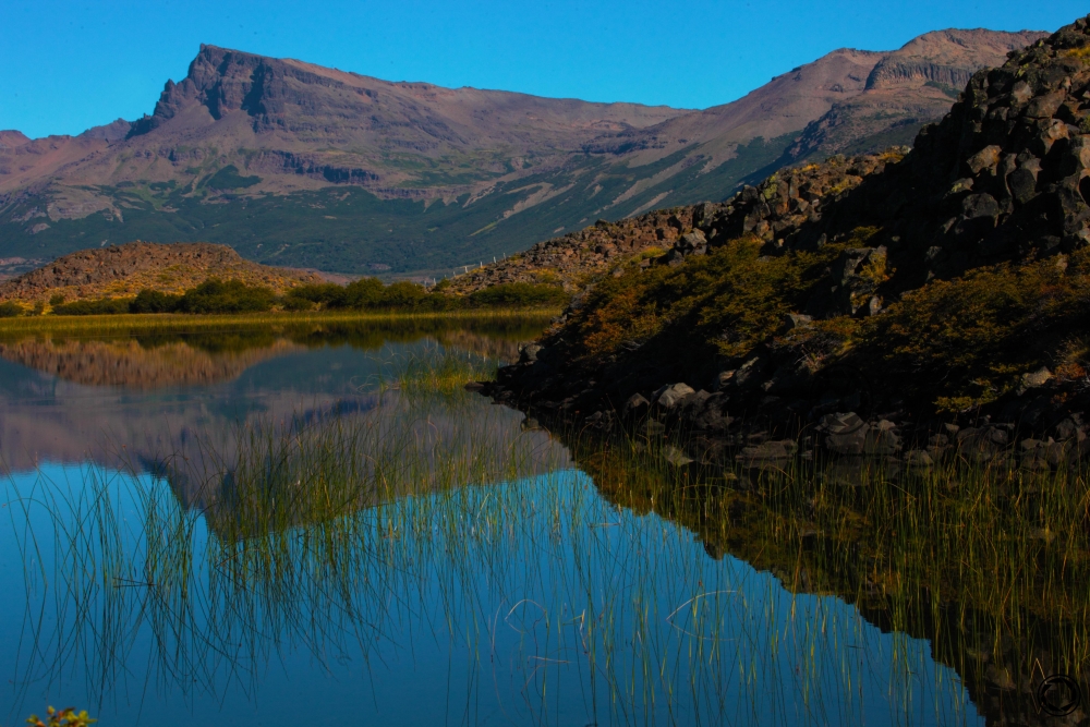 "Laguna Escondida" de Eduardo Urcullu