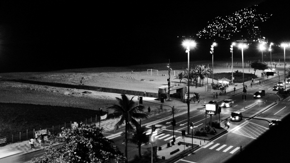 "noche de praia" de Mercedes Orden