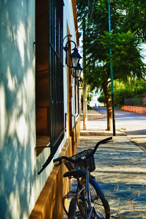 "Tarde tranquila en el pueblo" de Daniel De Bona