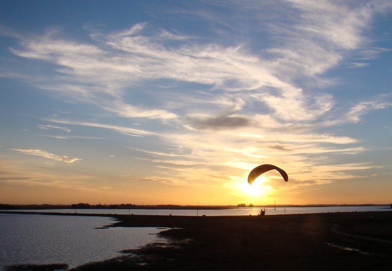 "atardecer en el aire" de Eduardo Duhagon