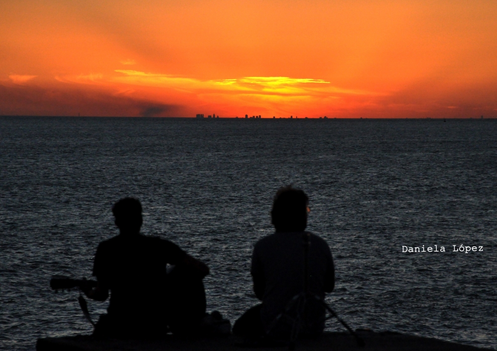 "Atardecer uruguayo..." de Daniela Lpez