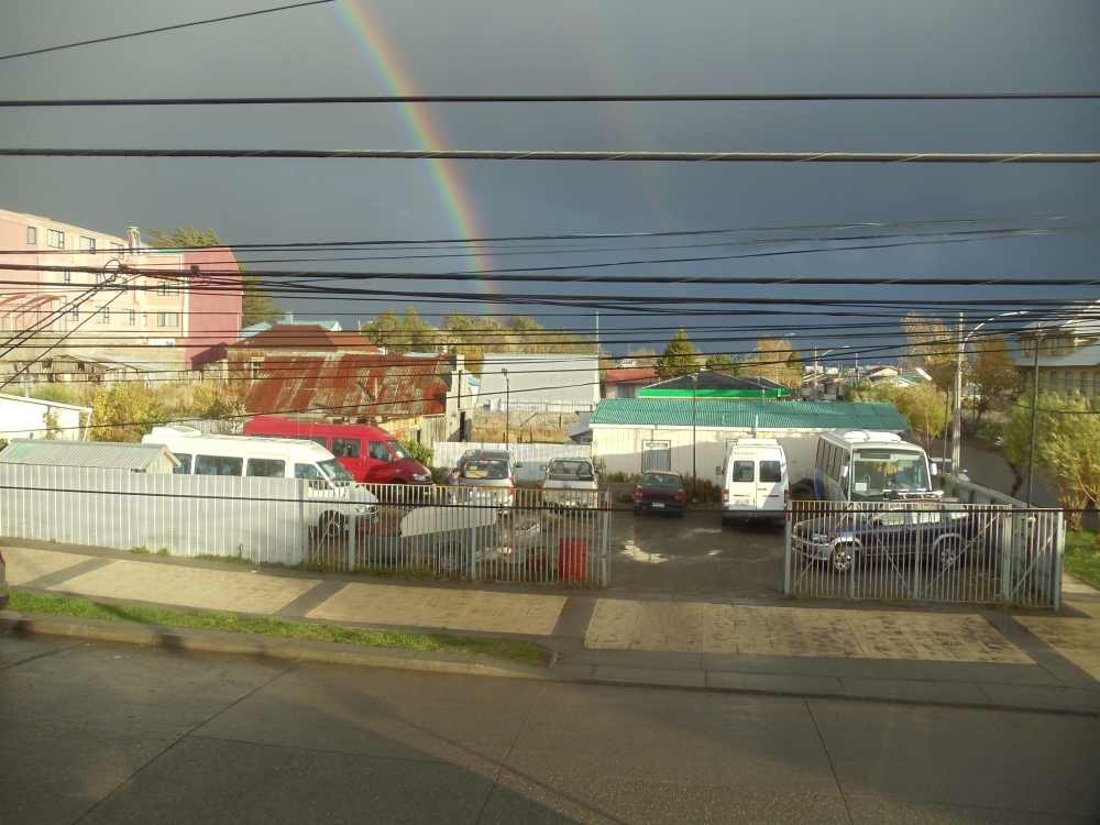 "Arco iris sobre Puerto Natales" de Mara Sara Diaz