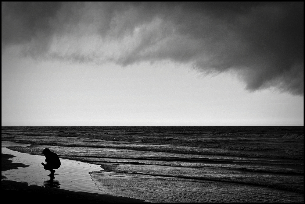 "Silueta en la tormenta" de Alberto Elizalde