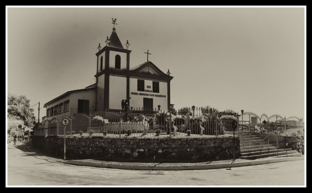 "La Iglesia" de Hugo Lorenzo