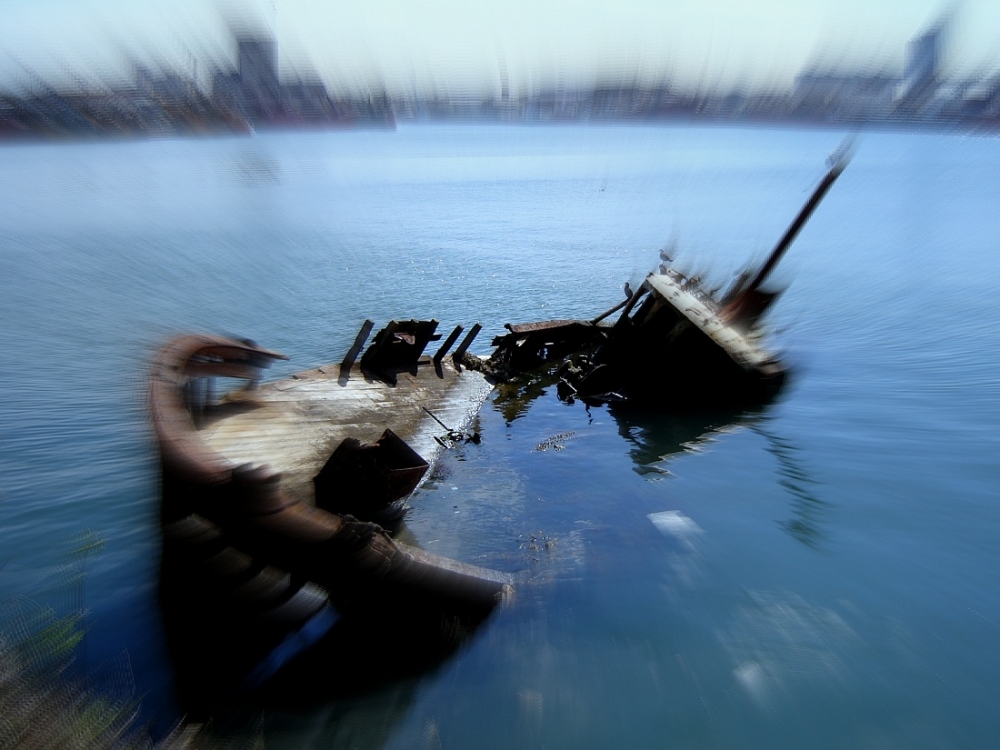 "Barco fantasma." de Roberto Velazquez