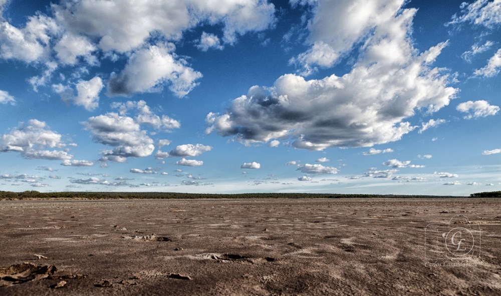 "La laguna sin agua" de Carlos Larandaburu