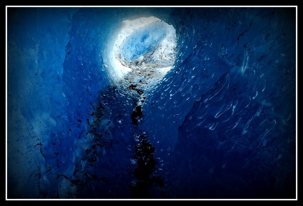 "Azul profundo" de Rosa Lieiro