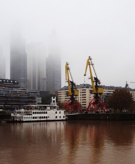 "Puerto Madero en una maana nublada...." de Arturo H. Pea