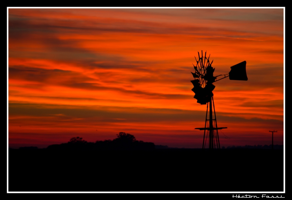 "Amanacer en la Pampa Gringa" de Hctor Fassi