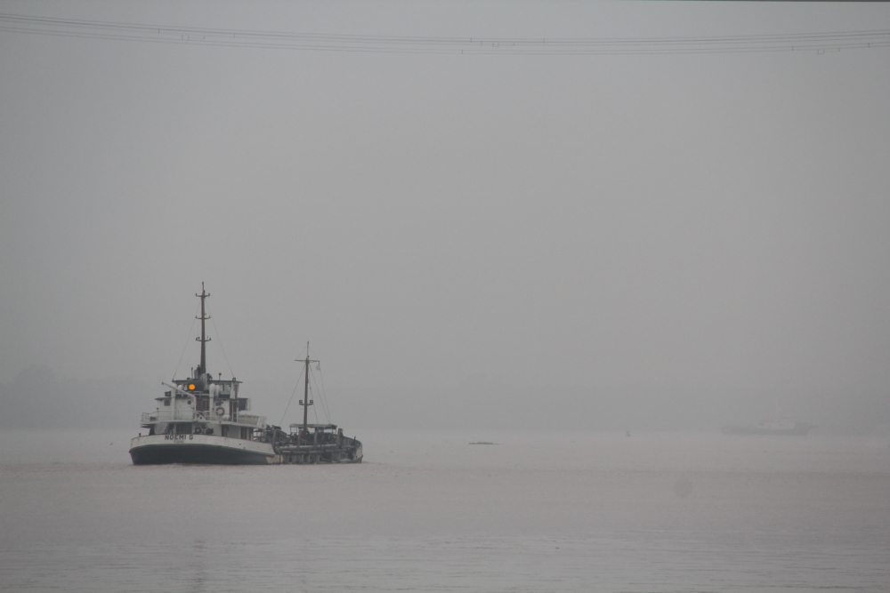 "arenero en el parana" de Gustavo Targa