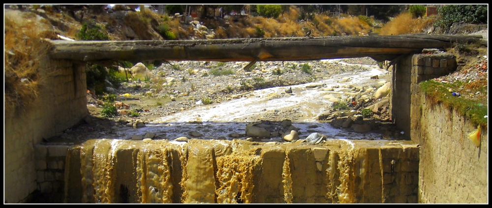 "Puente rustico" de Luis Fernando Altuzarra Bustillos