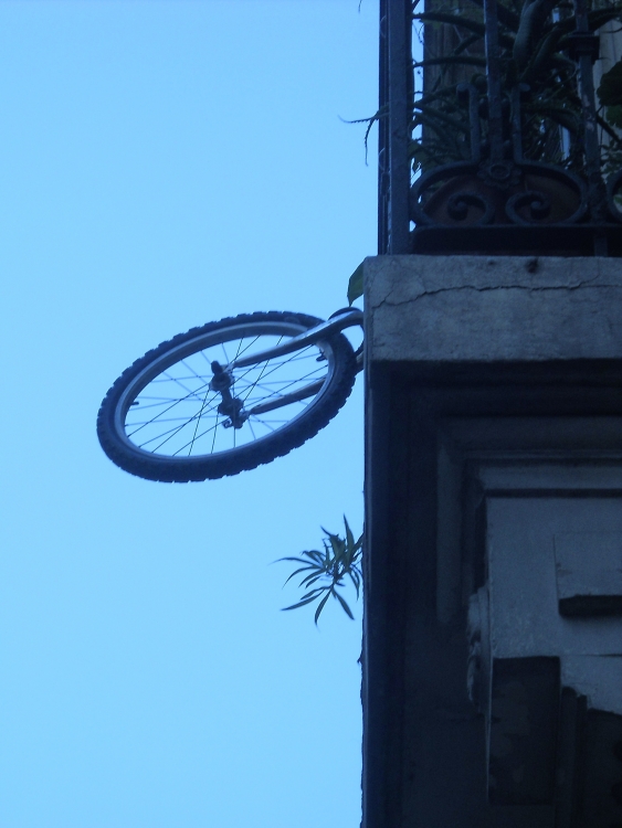 "Bicicleta al cielo" de Ana Vaccari