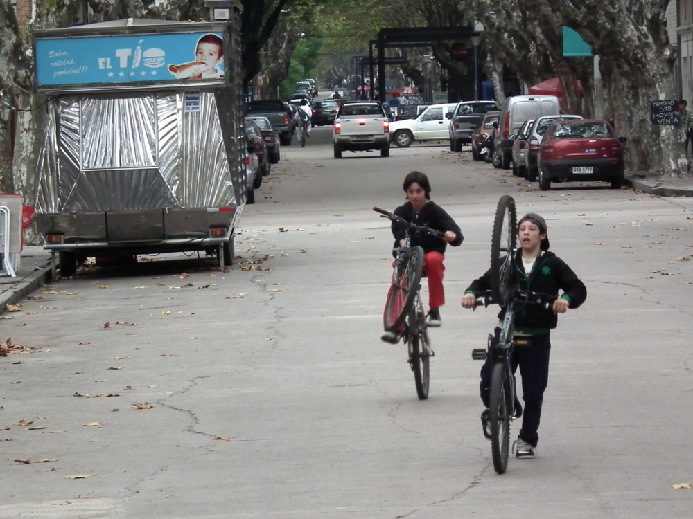 "Acrobacias en la calle" de Juan Fco. Fernndez