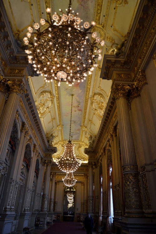 "Teatro Colon" de Luciano Rodriguez