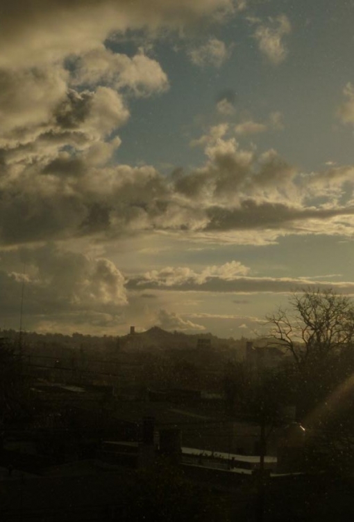 "Lluvia y sol" de Mara Del Valle