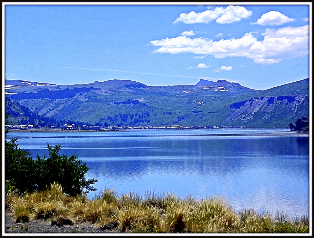 "Lago Caviahue" de Fernanda Cid