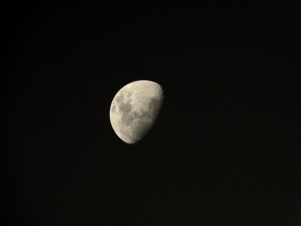 "La luna." de Blas Valdez