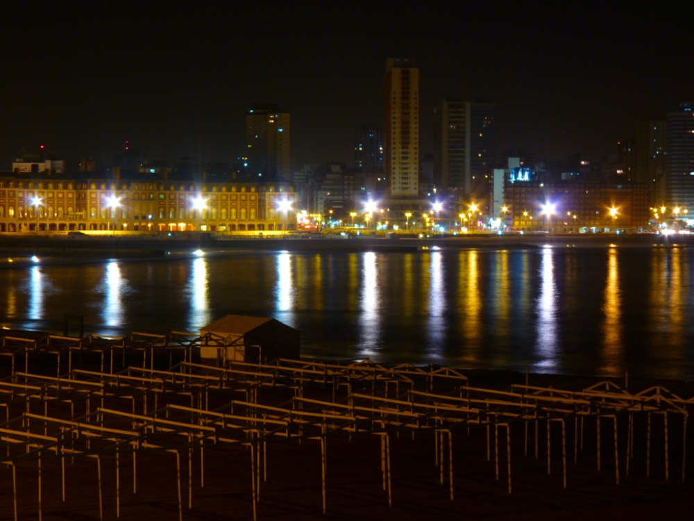 "Reflejos en la noche" de Imanol Insaurralde