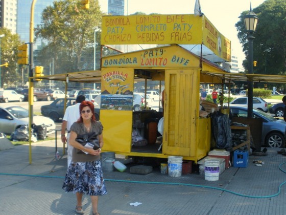 "carrito enla Costanera Sur" de Tzvi Katz