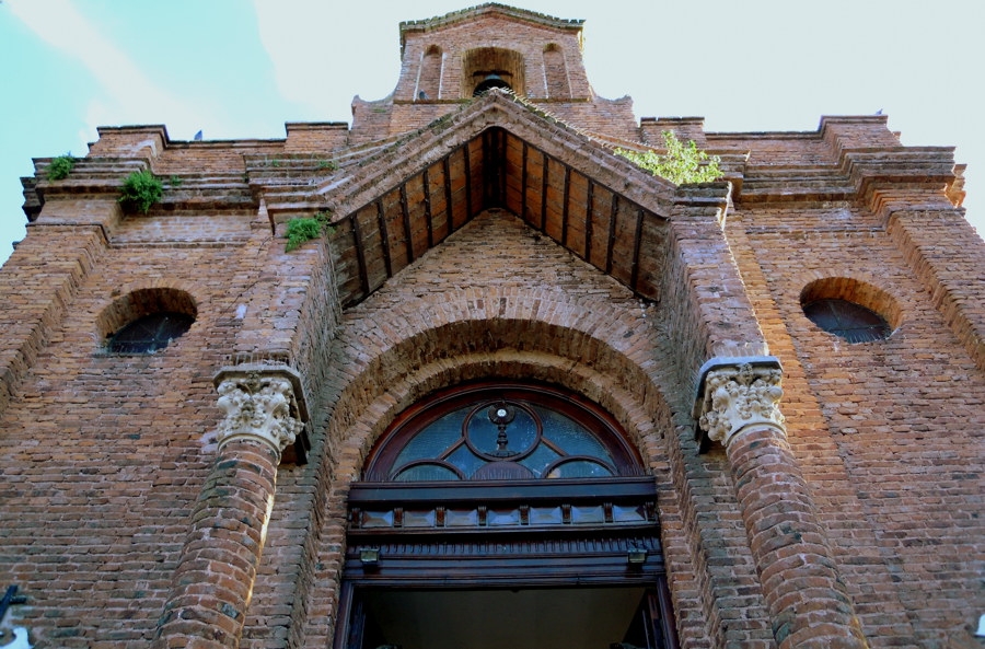 "Fachada" de Juan Angel Rojas