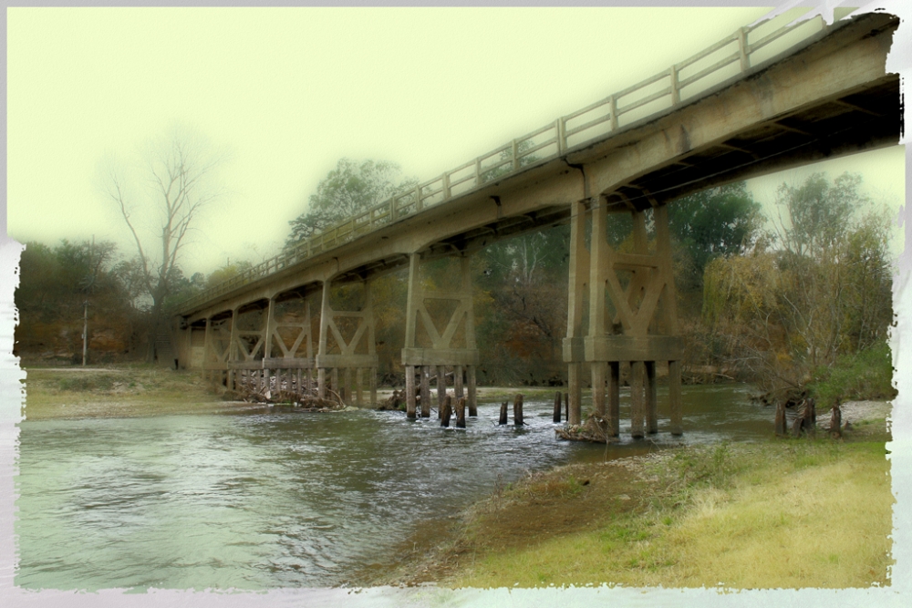 "Puente Viejo (dedicada a Maria Cristina Vottero)" de Maria Cristina Silva