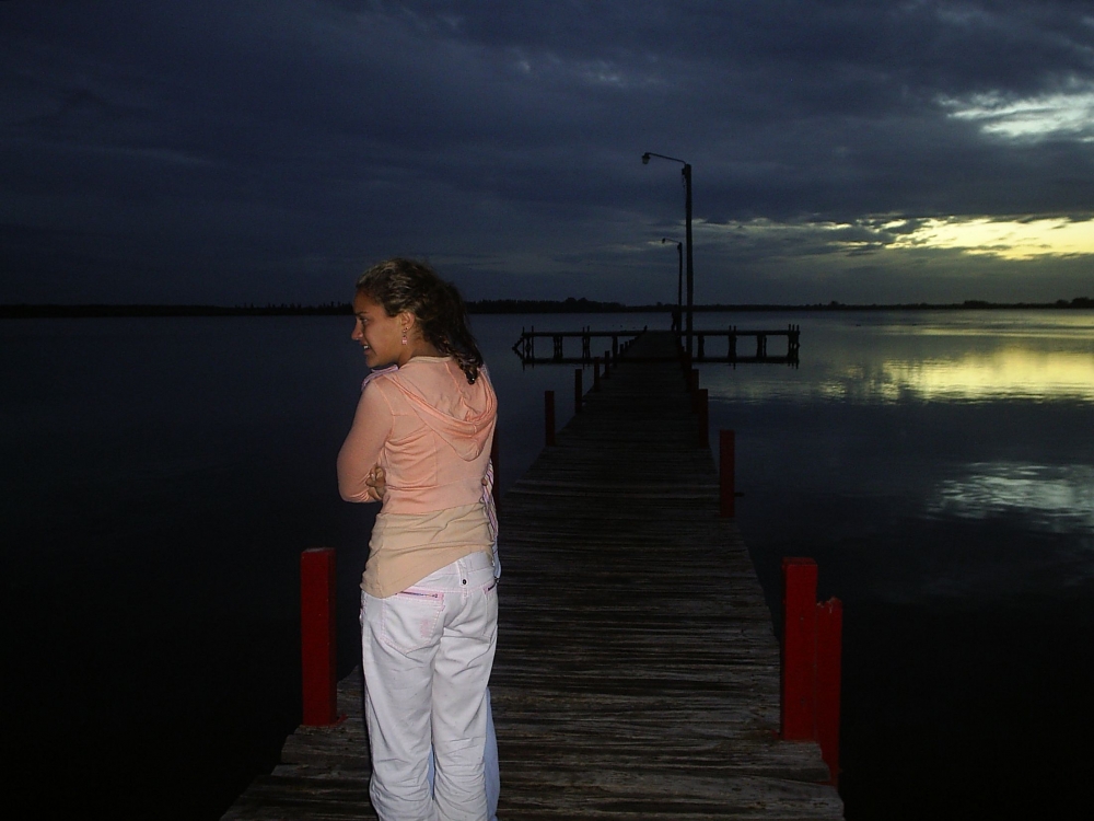 "Atardecer en el muelle" de Martn Crudo Martnez