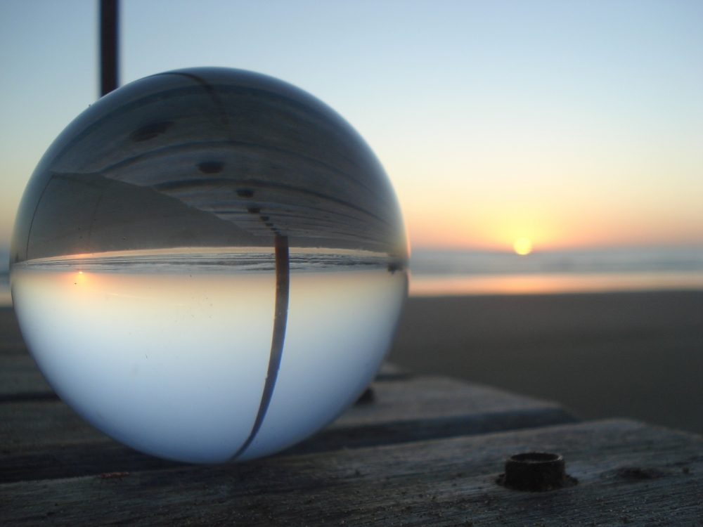 "esfera" de Joaquin Canclini