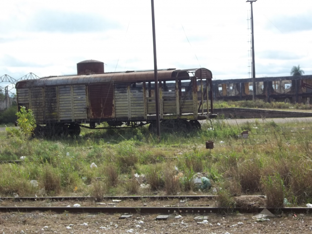 "Trenes correntinos 2012" de Porterrieu Juan Cruz