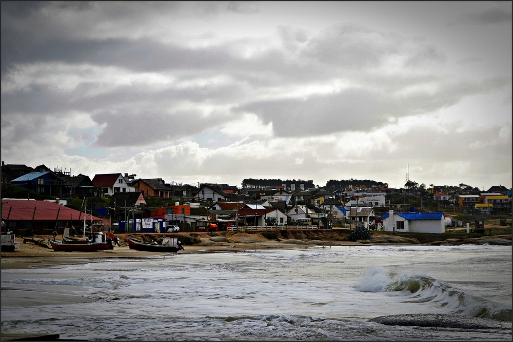 "Punta del Diablo y su encanto" de Sylvia Sabatini