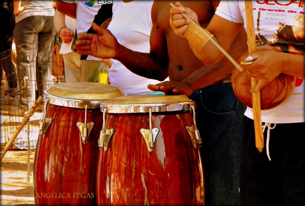 "TAMBORES DE LA CAPOEIRA.." de Anglica Pegas