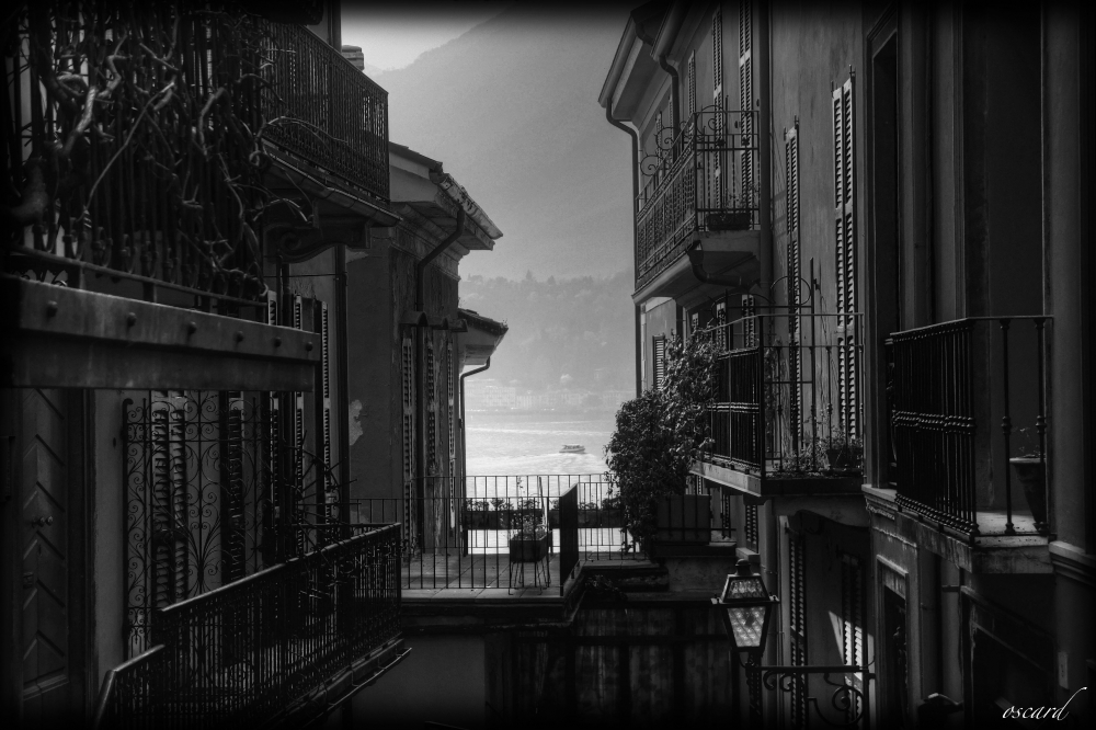 "Los balcones de Bellagio" de Oscar Roberto Domnguez