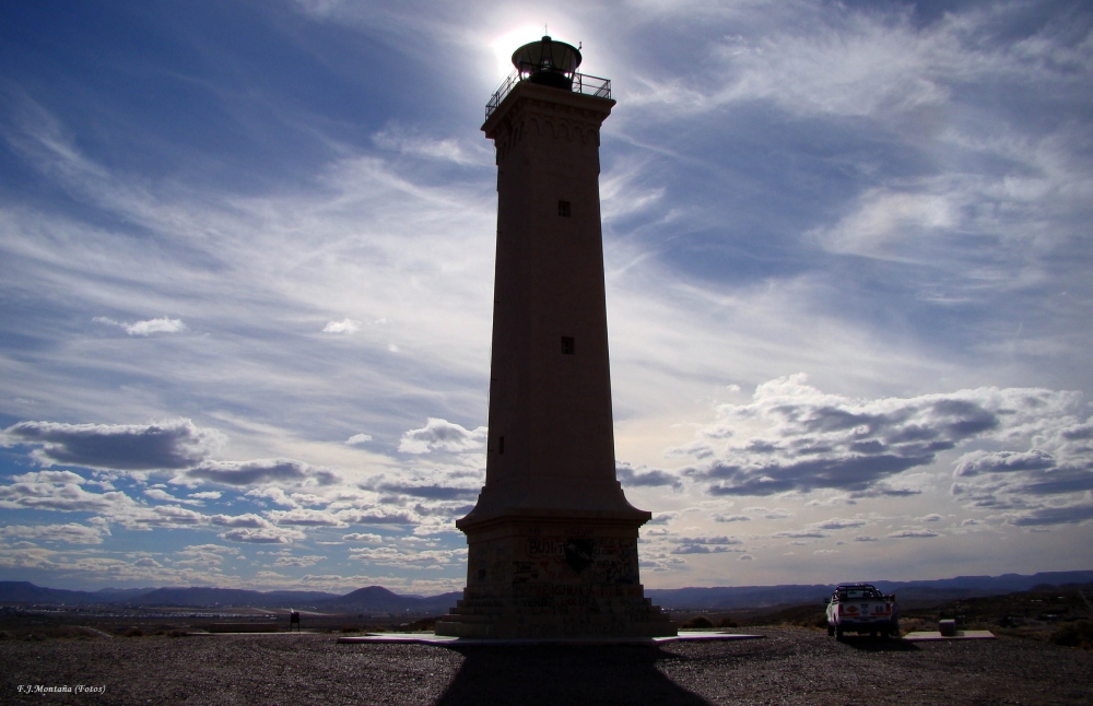 "Contraluz, Faro San Jorge (Comodoro)" de Francisco Jos Montaa