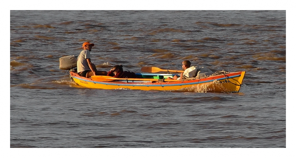 "El placer de flotar" de Rafa Lanuza