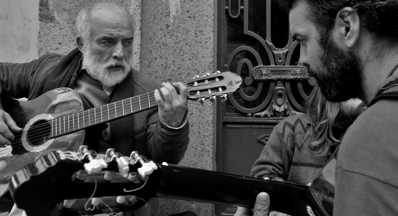 "Guitarras callejeras II" de Hctor Rodrguez Cacheiro