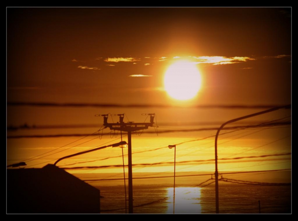 "Amanecer desde la ventana" de Monica Echevarria