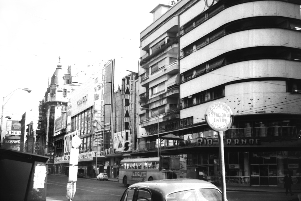 "esmeralda y corrientes" de Ricardo Clodomiro Torres