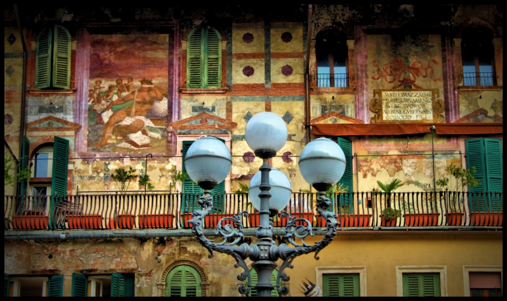 "Facciata Piazza Erbe-Verona" de Gustavo Spaltro