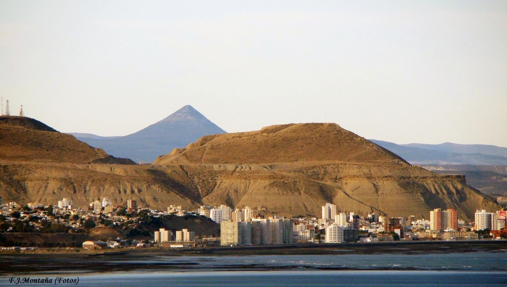 "Comodoro,Cerro Chenque y Pico Salamanca" de Francisco Jos Montaa