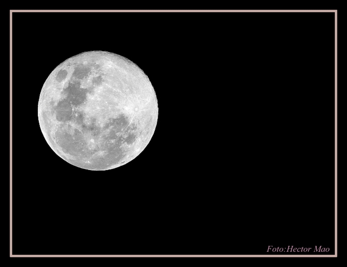 "La Luna..Que Fascinacion!" de Hector Mao