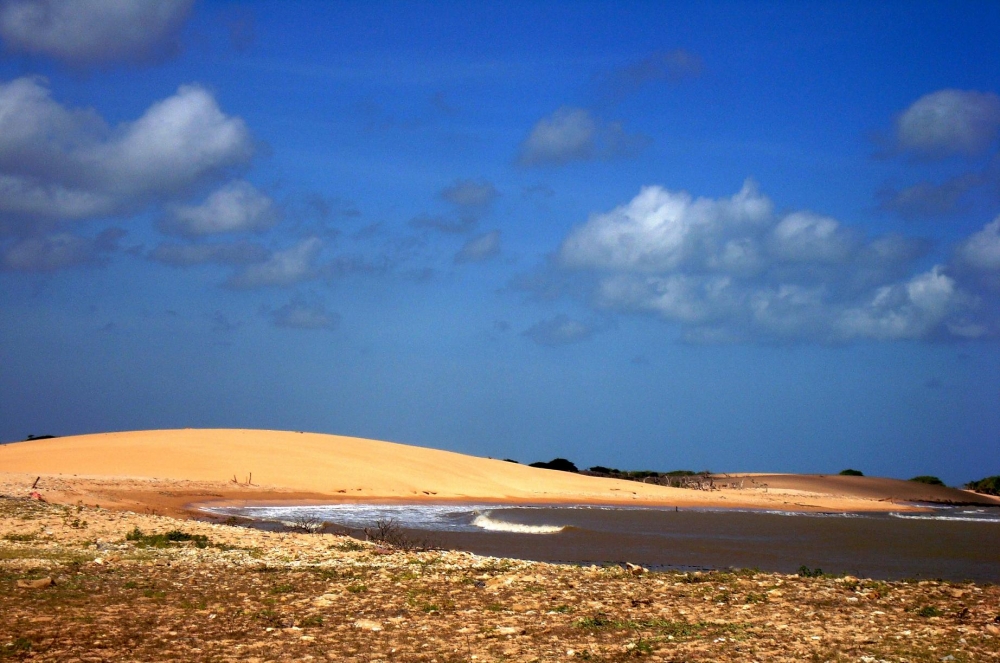 "Arena , cielo y mar." de Piero Francesa