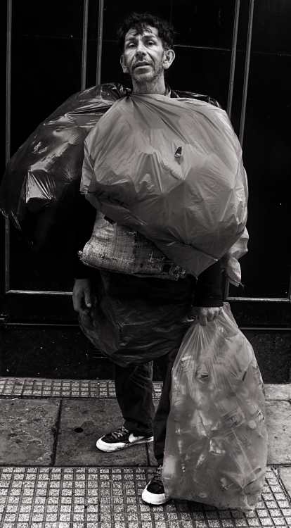 "Buscavidas" de Claudio Margolin