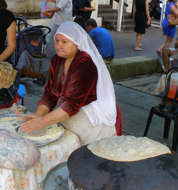 "una pita arabe en preparacion..." de Tzvi Katz