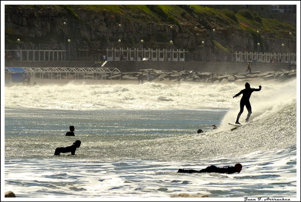 "surf en Varese" de Juan Francisco Arrachea