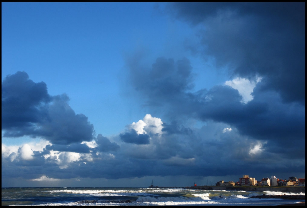 "Cielo miramarense" de Jorge Vicente Molinari