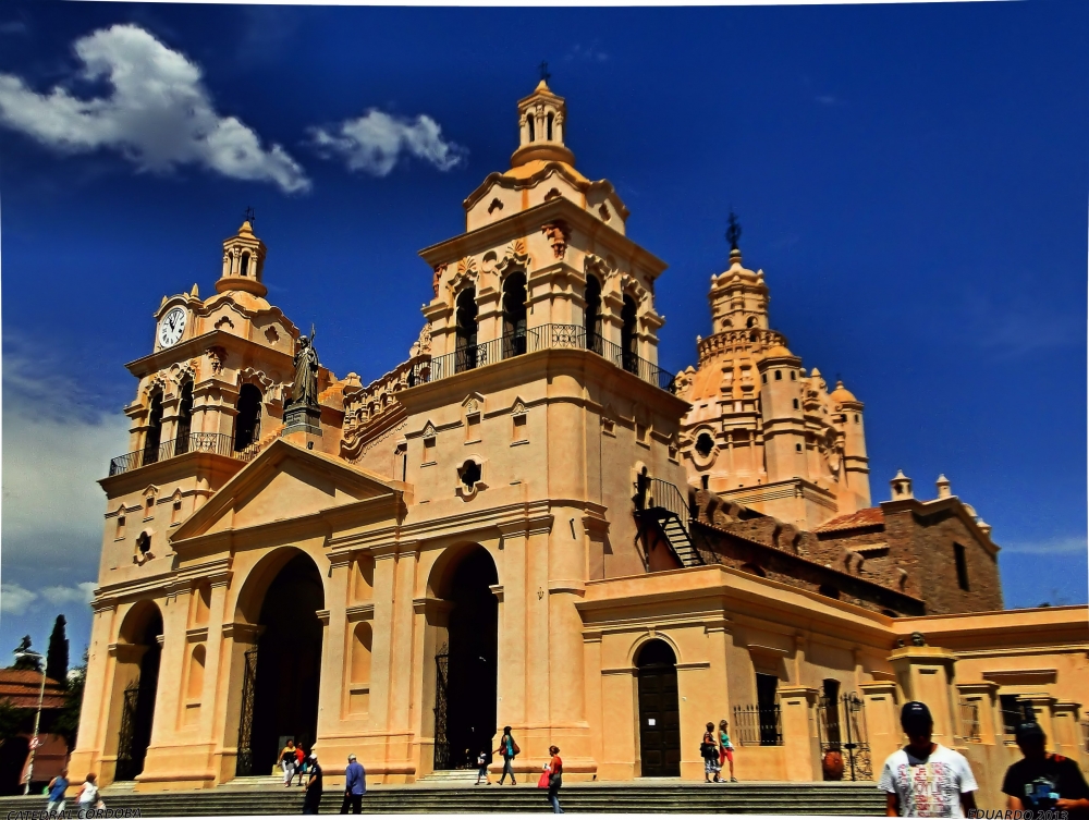 "Cordoba de las Campanas II" de Eduardo Rene Cappanari