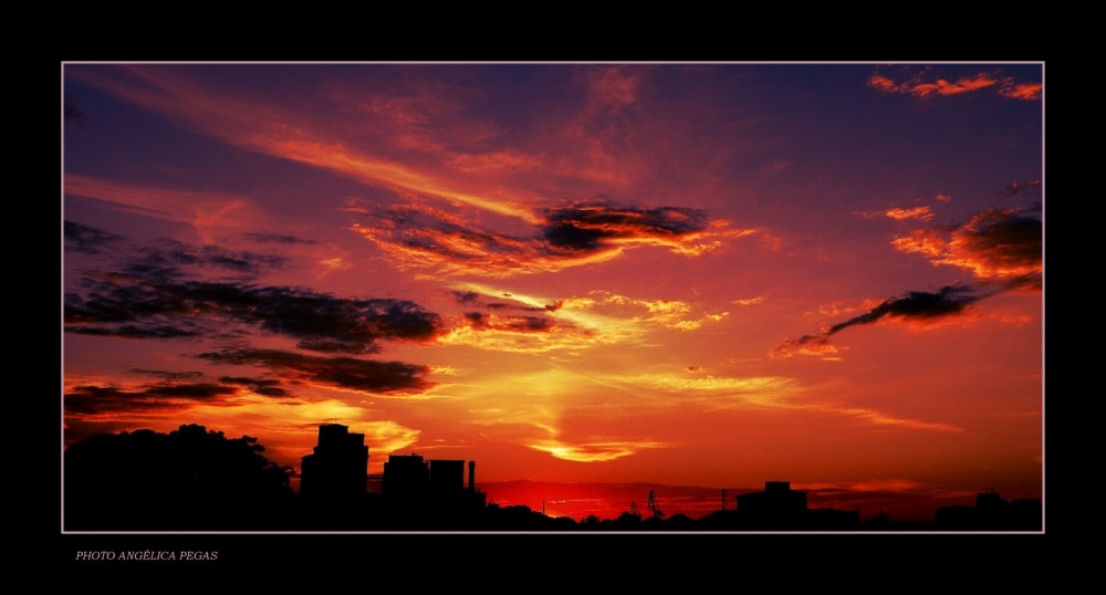 "UN CIELO !!" de Anglica Pegas