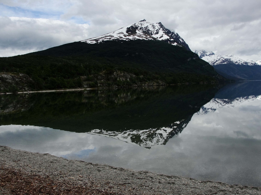 "Lago Roca" de Ricardo Lagrange