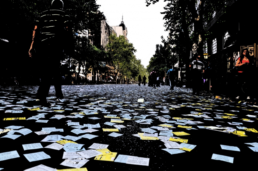 "Protesta en Av. de Mayo" de Monica Casso